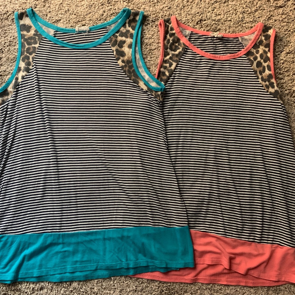 Sleeveless tops S/M